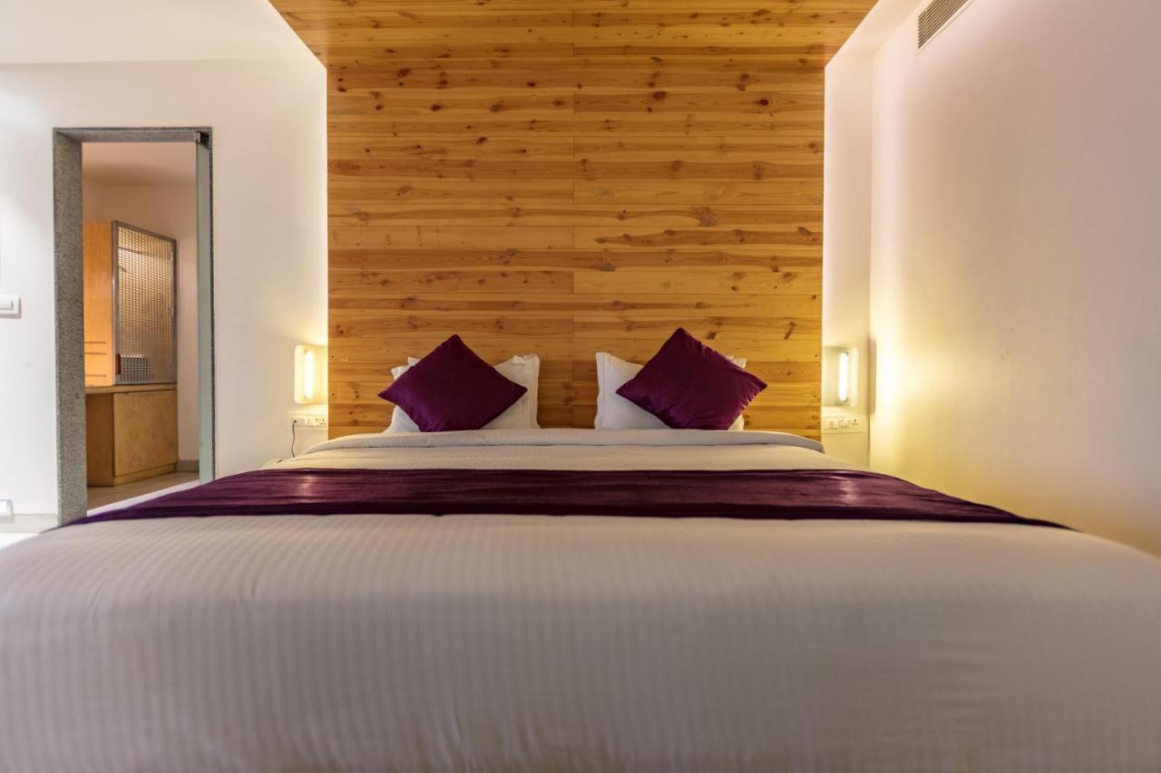 Vijayawāda Hotel Aira מראה חיצוני תמונה
